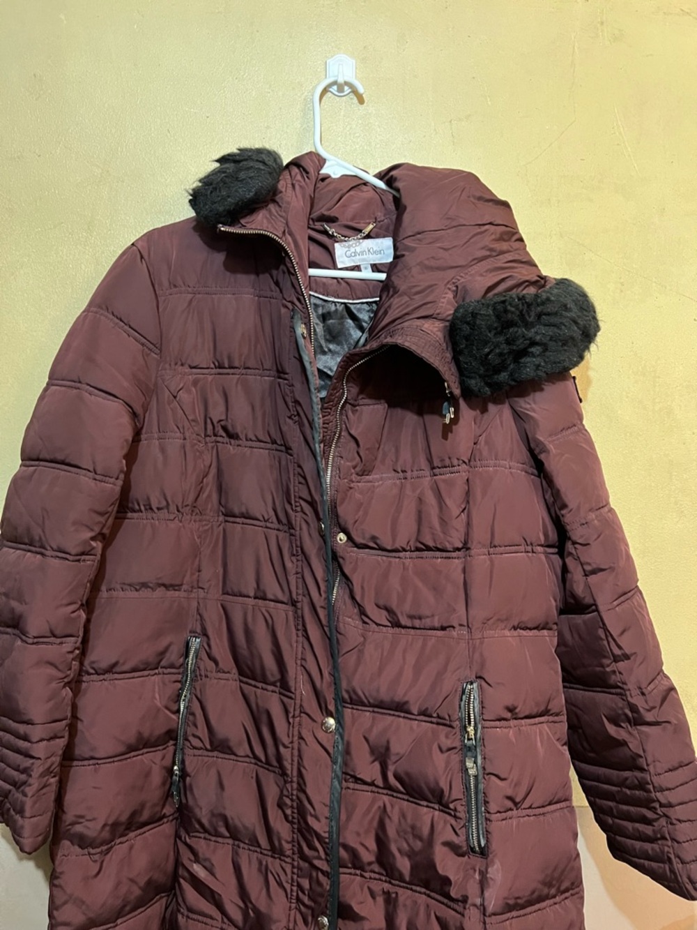 Calvin Klein Women's Maroon Quilted Puffer Coat with Faux Fur Trim